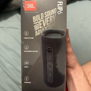Jbl flip 6 speaker